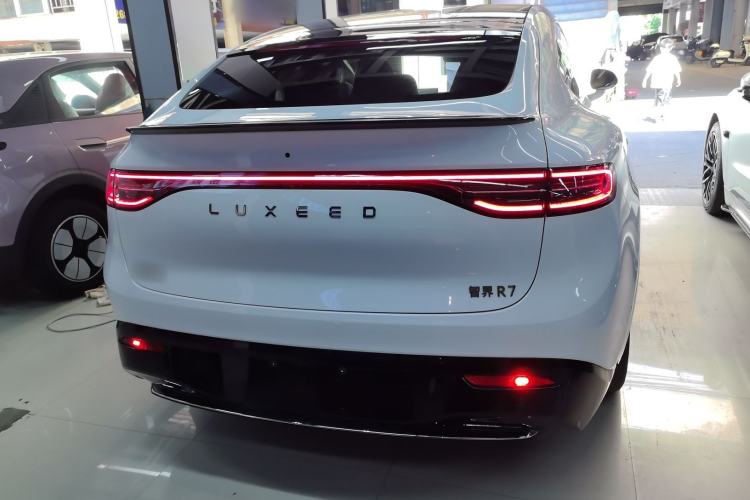 Used Hima Luxeed R7 2024 All-Electric 736 km Ultra Rear