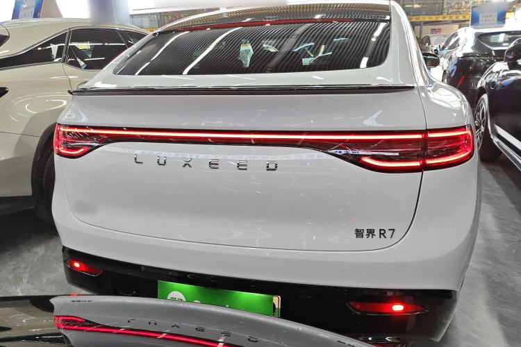 Used Hima Luxeed R7 2024 Pure Electric 667km Pro Rear