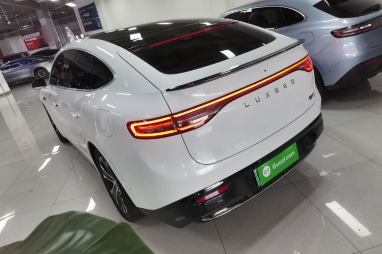 Used Hima Luxeed R7 2024 All-Electric 802 km Max Rear Left 45 Deg