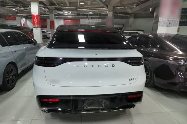 Used Hima Luxeed R7 2024 All-Electric 802 km Max Rear