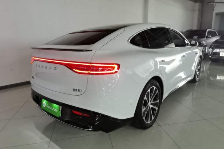 Used Hima Luxeed R7 2024 All-Electric 802 km Max Rear Right 45 Deg