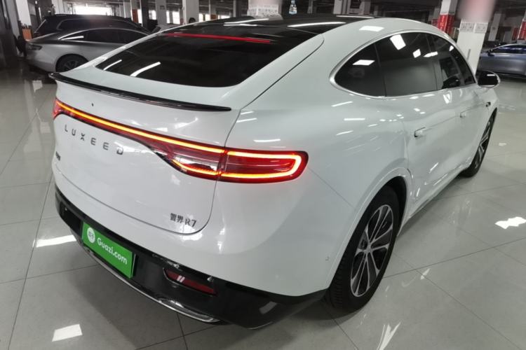 Used Hima Luxeed R7 2024 All-Electric 802 km Max Rear Right 45 Deg