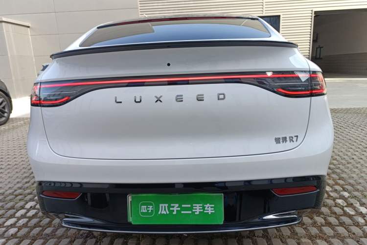 Used Hima Luxeed R7 2024 All-Electric 802 km Max Rear