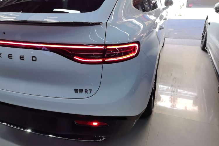 Used Hima Luxeed R7 2024 All-Electric 736 km Ultra Right Rear Taillight