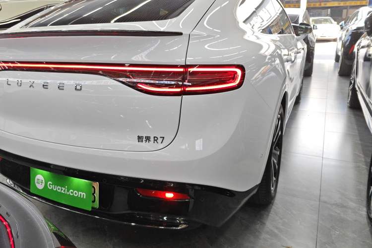 Used Hima Luxeed R7 2024 Pure Electric 667km Pro Right Rear Taillight
