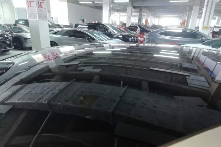 Used Hima Luxeed R7 2024 All-Electric 802 km Max Roof