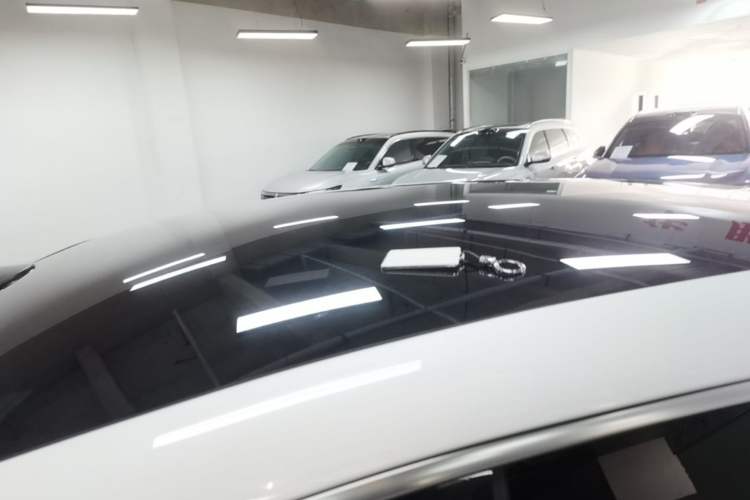 Used Hima Luxeed R7 2024 All-Electric 802 km Max Roof