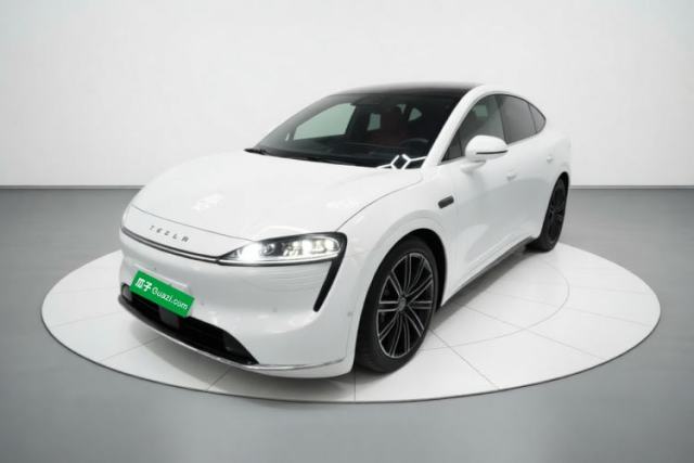 Używany Hima Luxeed R7 2024 All-Electric 736 km Ultra