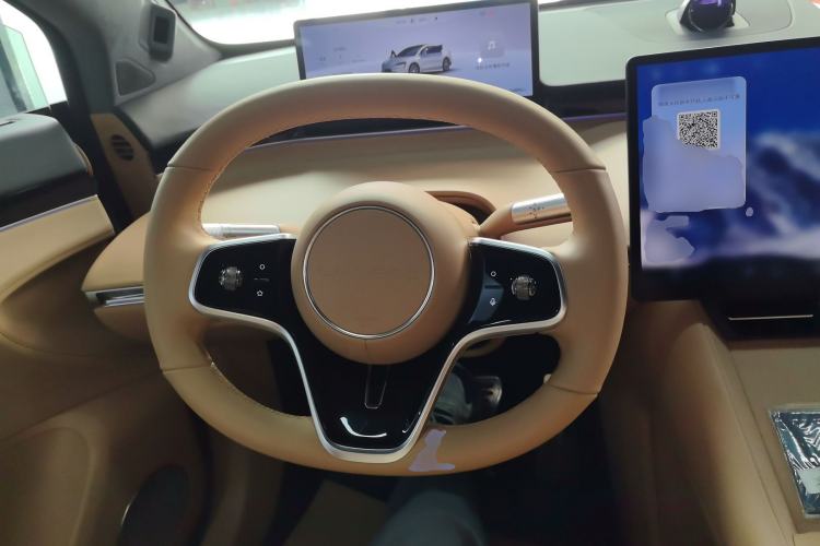 Used Hima Luxeed R7 2024 All-Electric 736 km Ultra Steering Wheel