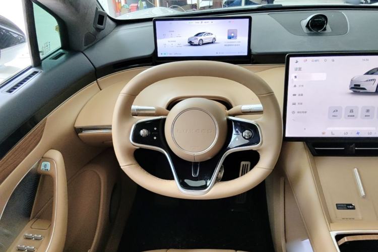 Used Hima Luxeed R7 2024 All-Electric 802 km Max Steering Wheel