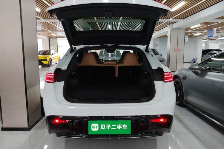 Used Hima Luxeed R7 2024 All-Electric 736 km Ultra Trunk