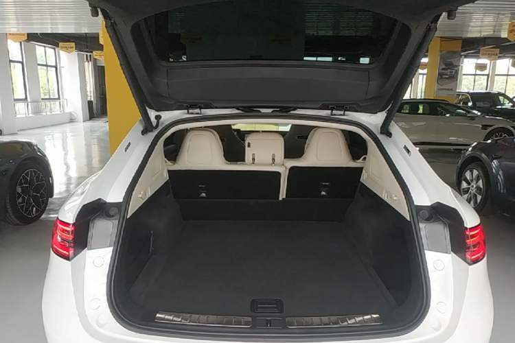 Used Hima Luxeed R7 2024 All-Electric 736 km Ultra Trunk