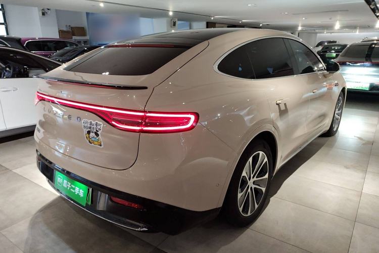 Used Hima Luxeed R7 2024 All-Electric 802 km Max Exterior 5
