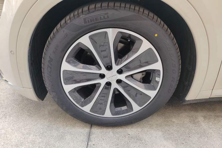 Used Hima Luxeed R7 2024 All-Electric 802 km Max Left Front Wheel Hub