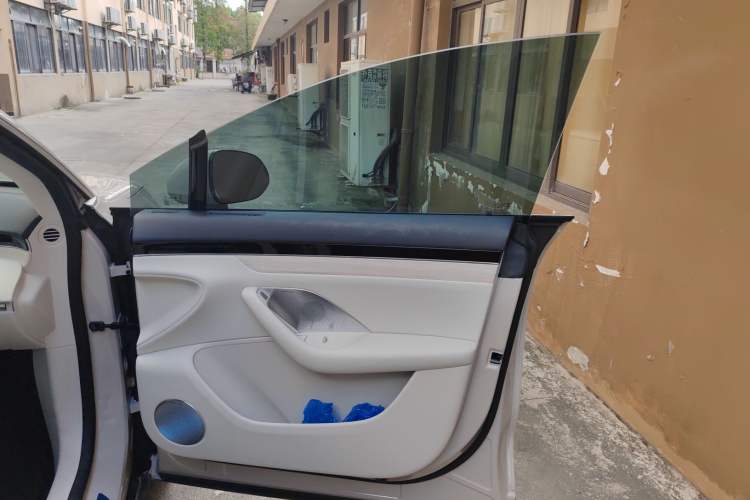 Used Hima Luxeed R7 2024 All-Electric 802 km Max Right Front Door Interior