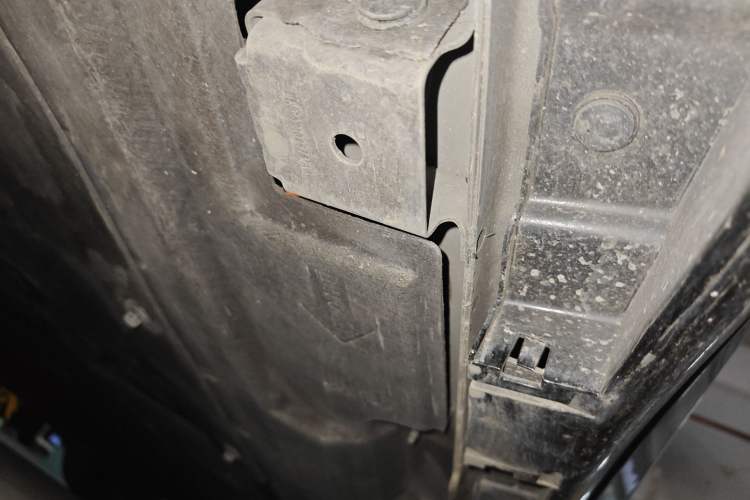 Used Hima Luxeed R7 2025 Extended-Range 251km Pro Chassis Rear Right