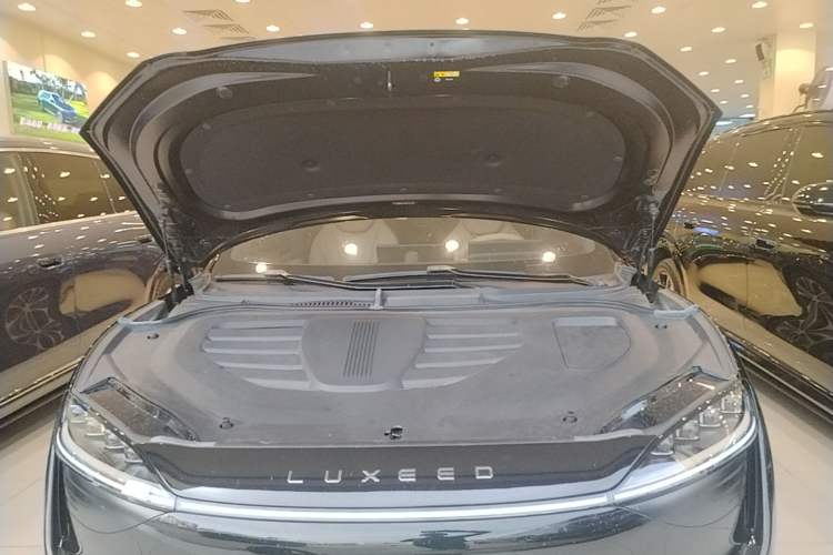 Used Hima Luxeed R7 2025 Extended-Range 251km Pro Engine Bay