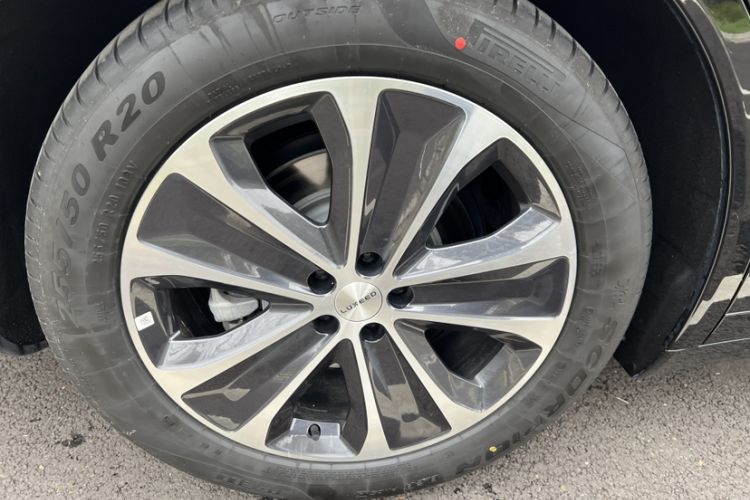 Used Hima Luxeed R7 2025 Range-Extended Version 251 km Max Exterior 4