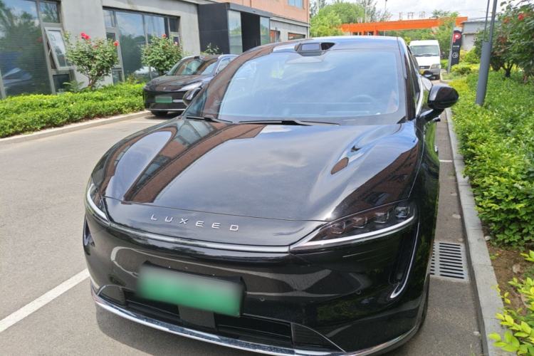 Used Hima Luxeed R7 2025 Range-Extended Version 251 km Max Front