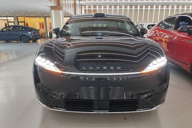 Used Hima Luxeed R7 2025 Range-Extended Version 251 km Max Front