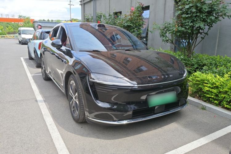 Used Hima Luxeed R7 2025 Range-Extended Version 251 km Max Front Right 45 Deg