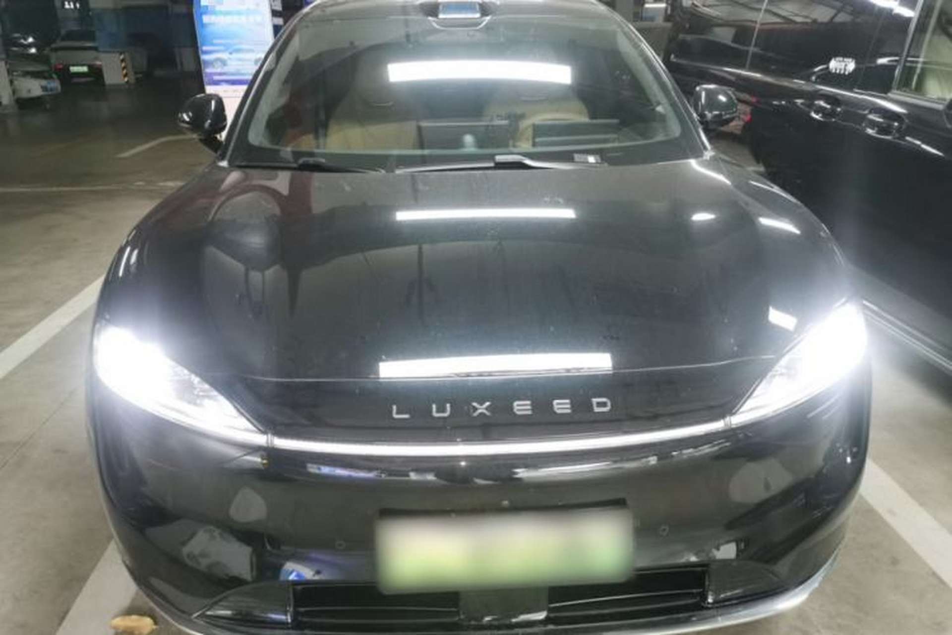 Used Hima Luxeed R7 2025 Range-Extended Version 251 km Max Front