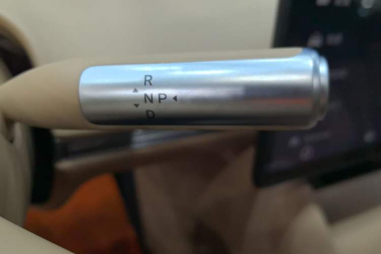 Used Hima Luxeed R7 2025 Extended-Range 331km Ultra Gear Lever