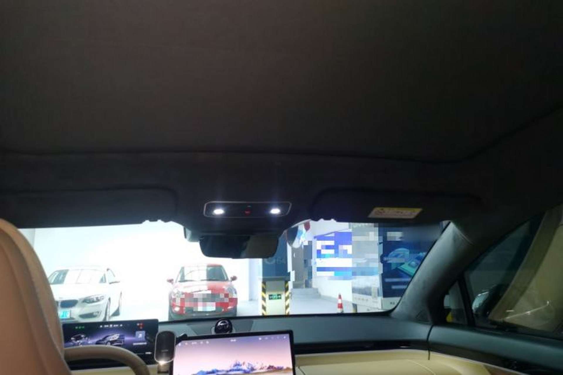 Used Hima Luxeed R7 2025 Range-Extended Version 251 km Max Headliner