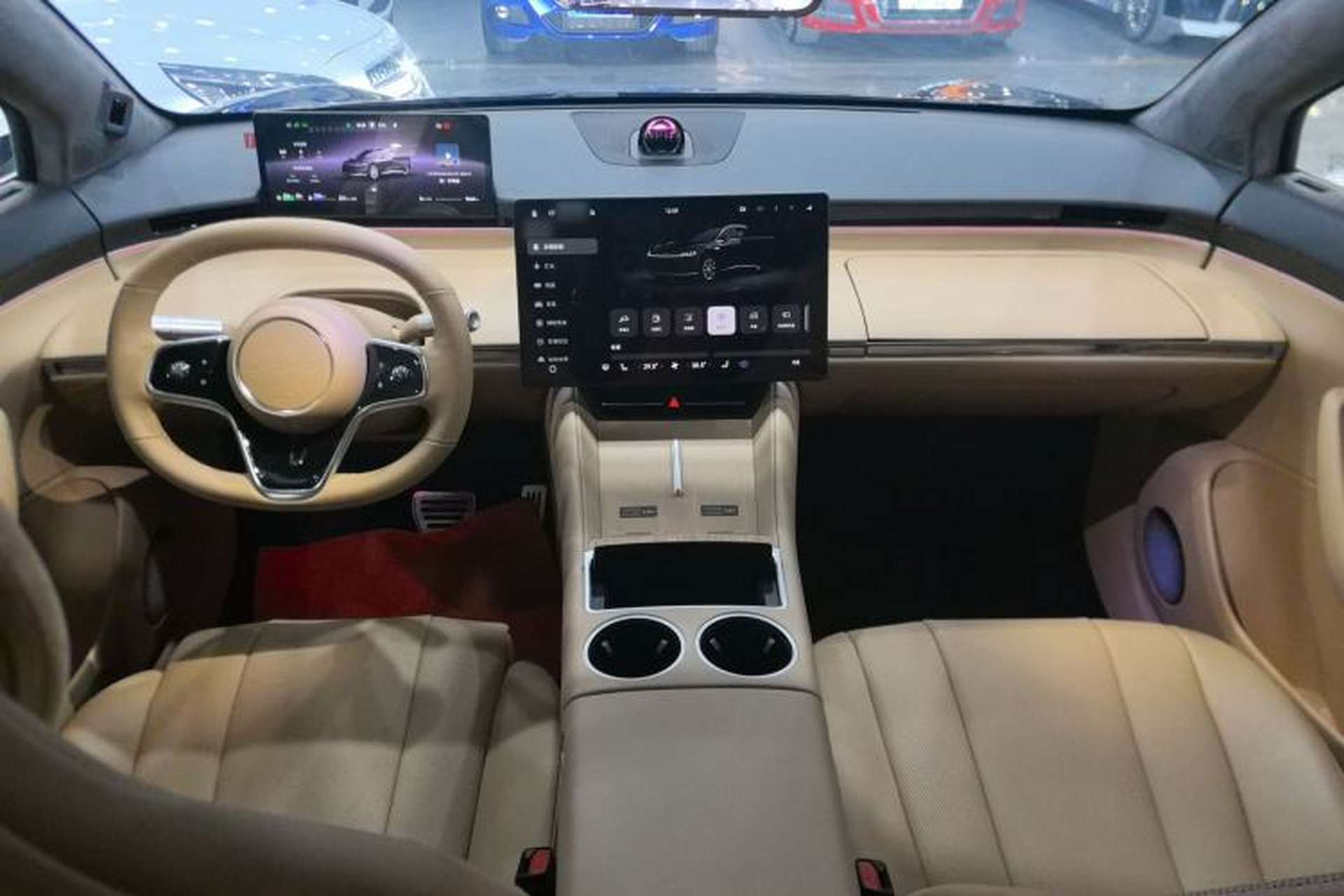 Used Hima Luxeed R7 2025 Extended-Range 331km Ultra Interior 2