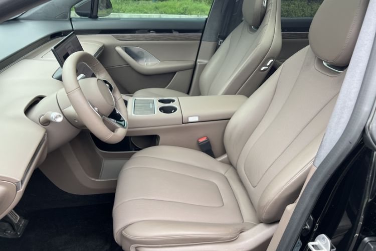 Used Hima Luxeed R7 2025 Range-Extended Version 251 km Max Interior 5