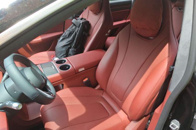 Used Hima Luxeed R7 2025 Range-Extended Version 251 km Max Left Front Seat