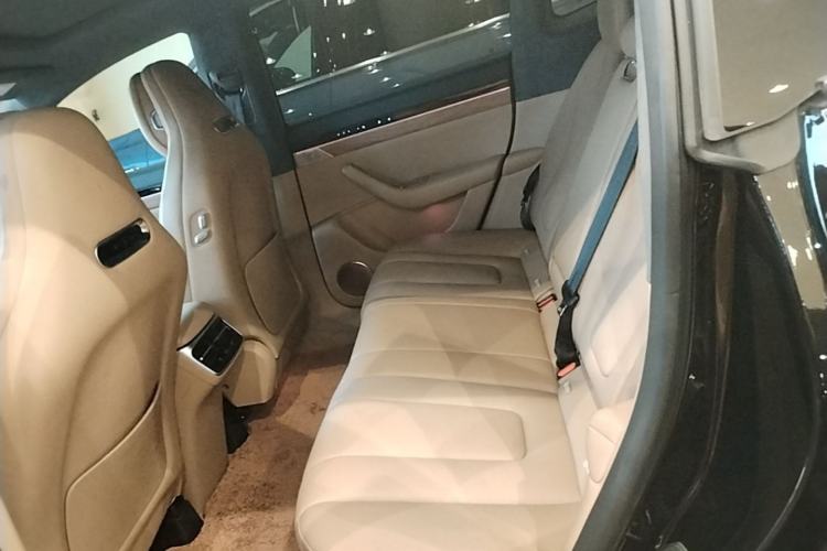 Used Hima Luxeed R7 2025 Extended-Range 251km Pro Left Rear Seat