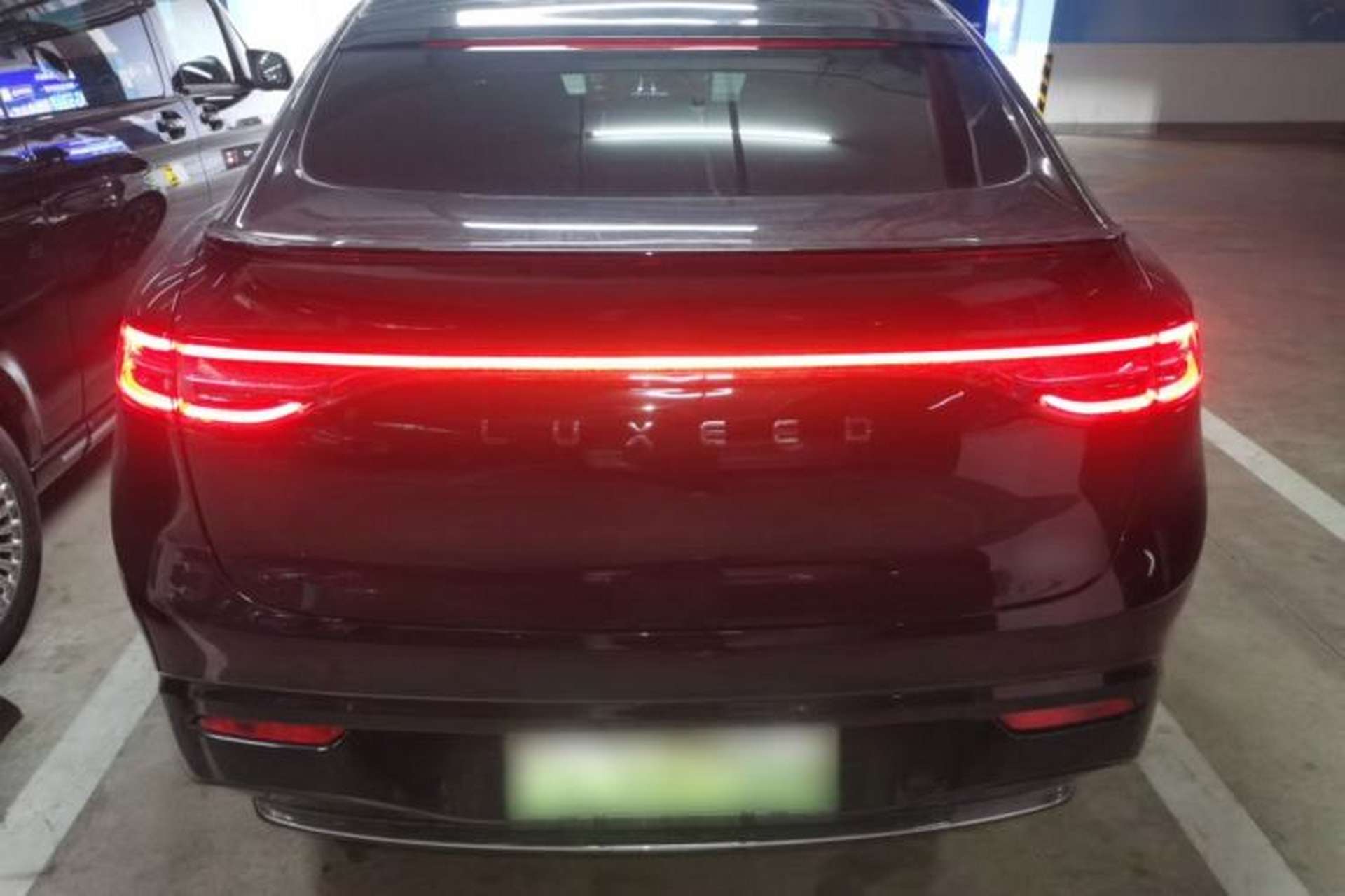 Used Hima Luxeed R7 2025 Range-Extended Version 251 km Max Rear