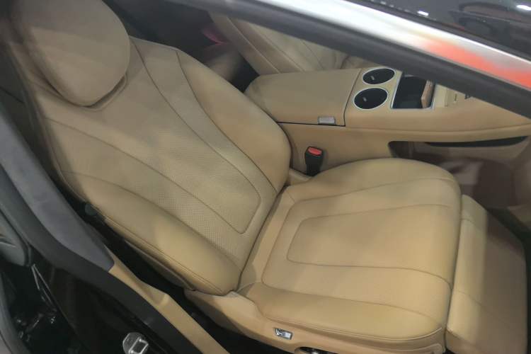 Used Hima Luxeed R7 2025 Extended-Range 331km Ultra Right Front Seat