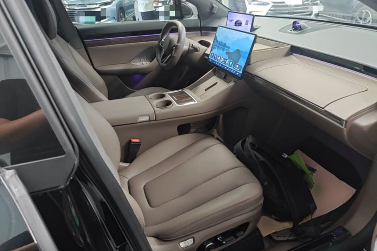 Used Hima Luxeed R7 2025 Extended-Range 331km Ultra Right Front Seat