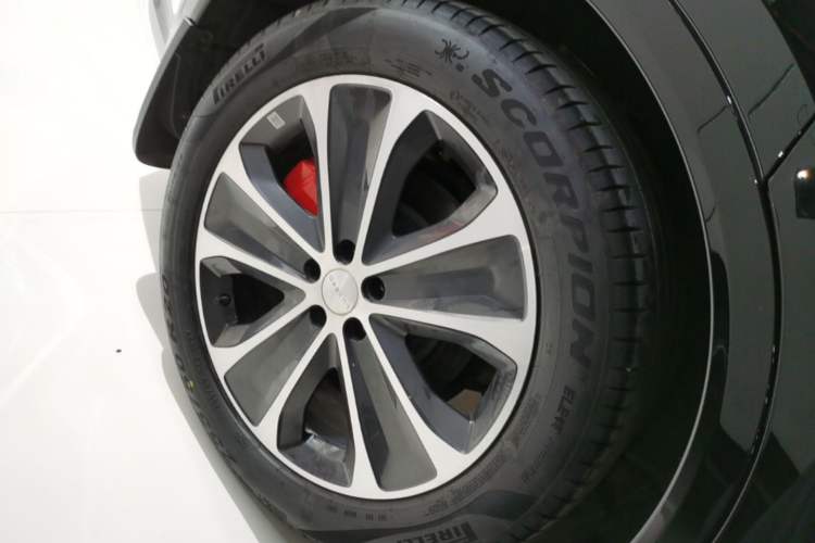 Used Hima Luxeed R7 2025 Extended-Range 331km Ultra Right Rear Wheel Hub