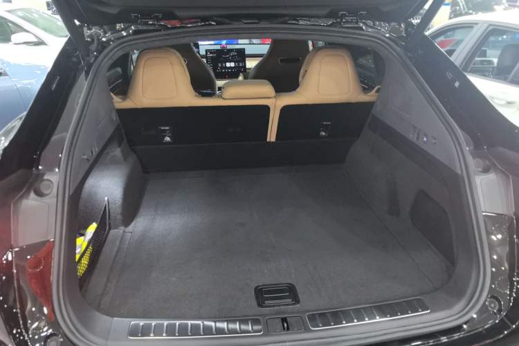 Used Hima Luxeed R7 2025 Extended-Range 331km Ultra Trunk