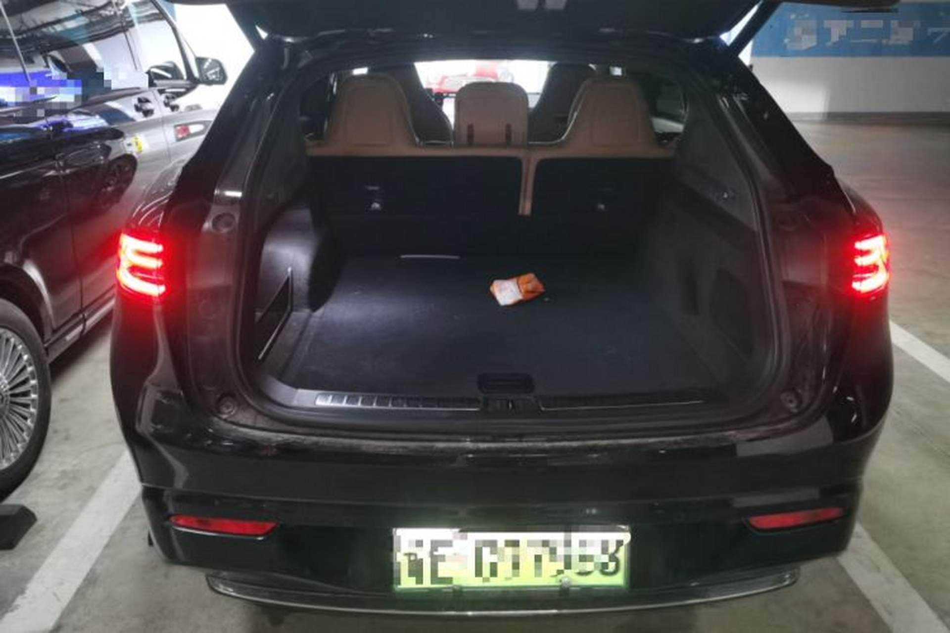 Used Hima Luxeed R7 2025 Range-Extended Version 251 km Max Trunk
