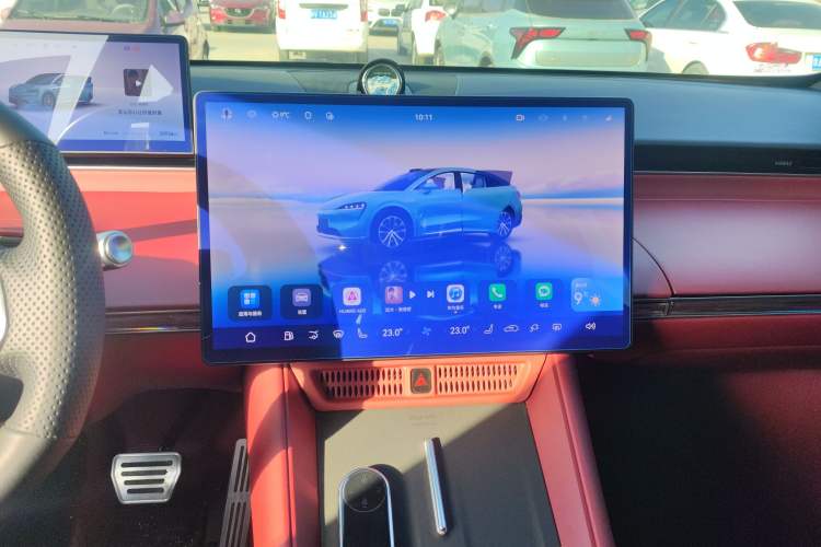 Used Hima Luxeed R7 2025 Range-Extended Version 251 km Max Audio And AC Panel