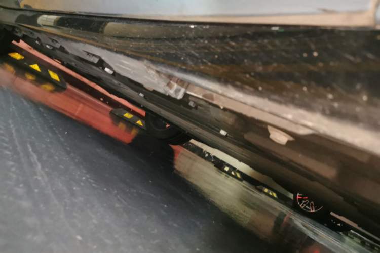 Used Hima Luxeed R7 2025 Range-Extended Version 251 km Max Chassis Front Right