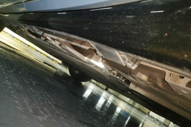 Used Hima Luxeed R7 2025 Range-Extended Version 251 km Max Chassis Rear Left