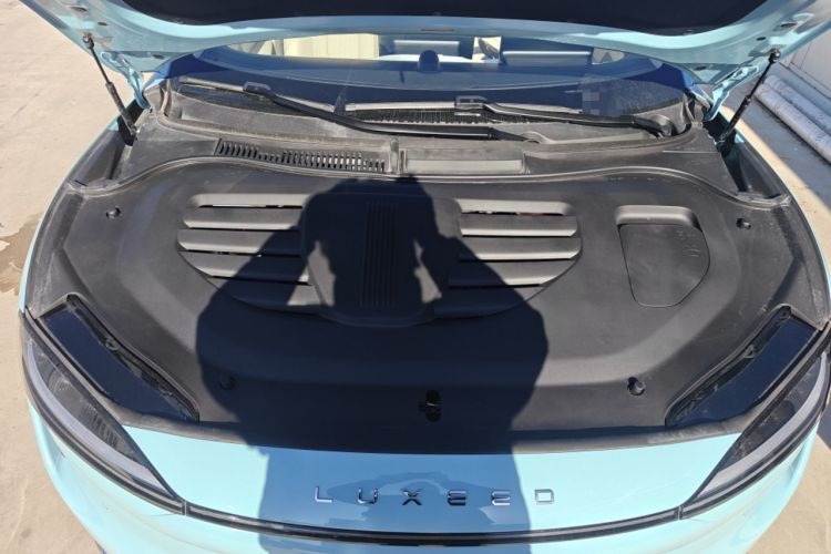 Used Hima Luxeed R7 2025 Range-Extended Version 251 km Max Engine Bay