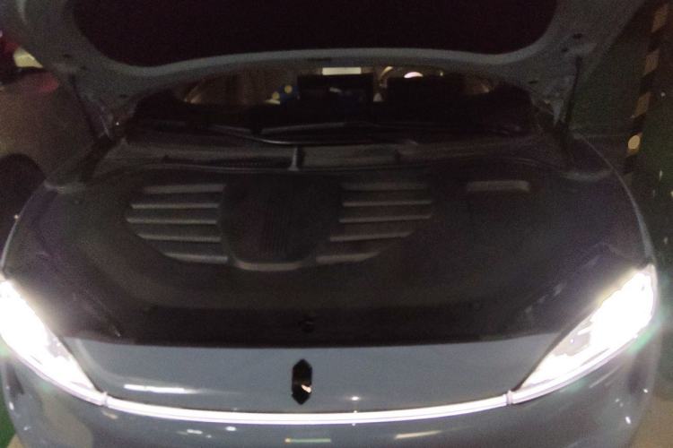 Used Hima Luxeed R7 2025 Range-Extended Version 360 km Max Engine Bay