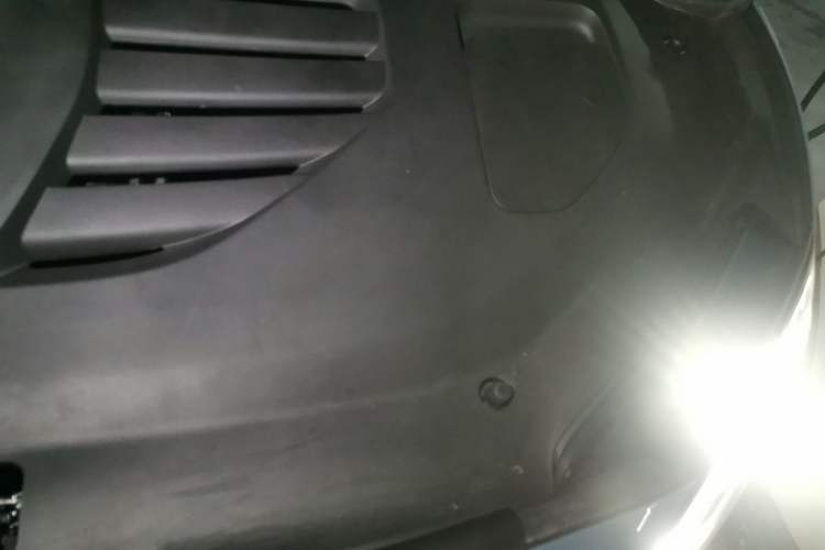 Used Hima Luxeed R7 2025 Range-Extended Version 251 km Max Engine Bay Left
