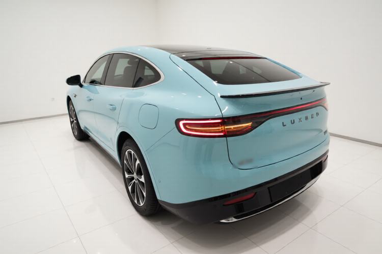 Used Hima Luxeed R7 2025 Range-Extended Version 251 km Max Exterior 1