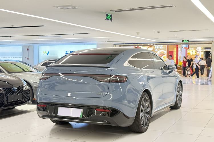 Used Hima Luxeed R7 2025 Range-Extended Version 251 km Max Exterior 4