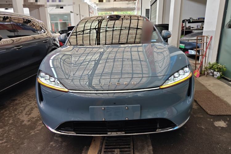 Used Hima Luxeed R7 2025 Range-Extended Version 251 km Max Front