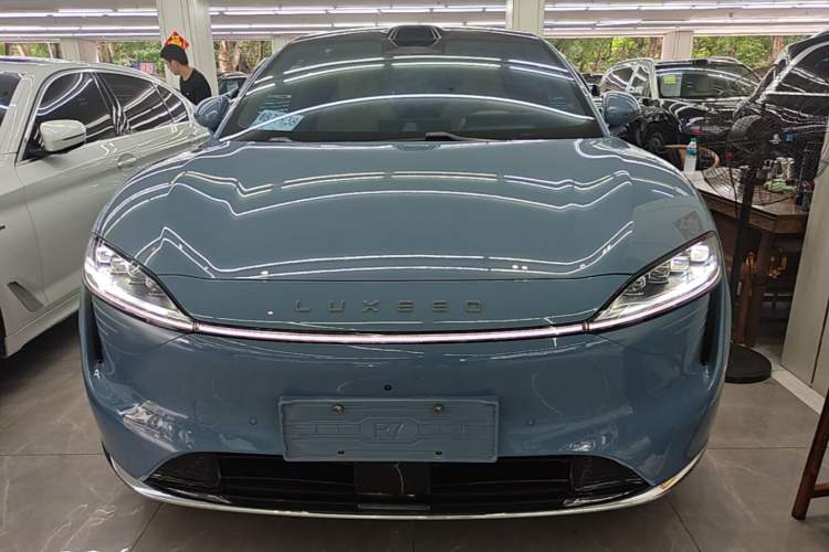 Used Hima Luxeed R7 2025 Extended-Range 331km Ultra Front
