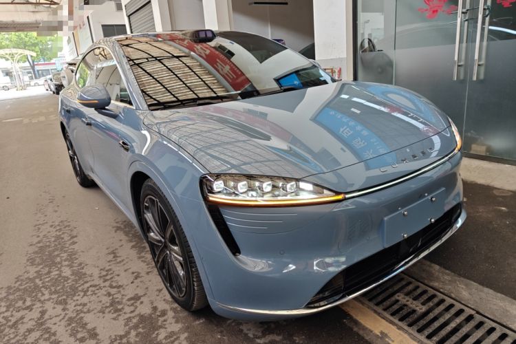 Used Hima Luxeed R7 2025 Range-Extended Version 251 km Max Front Right 45 Deg