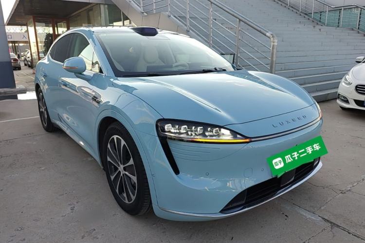 Used Hima Luxeed R7 2025 Range-Extended Version 251 km Max Front Right 45 Deg